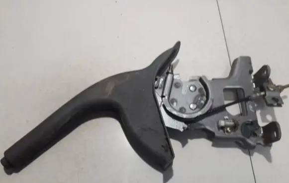 Hyundai Tucson JM Handbrake/parking brake lever assembly