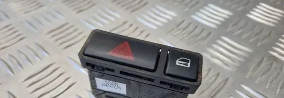 BMW 3 E46 Hazard light switch 8368920 61318368920