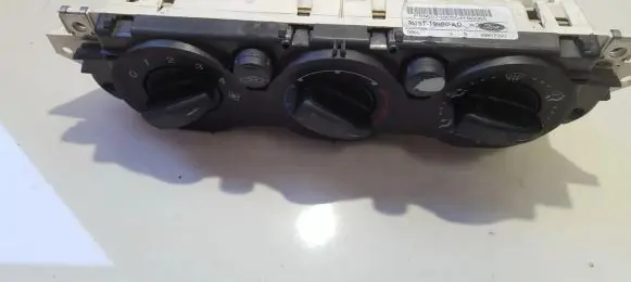 Ford Focus Climate control unit 3M5T19980AD 3M5T-19980-AD