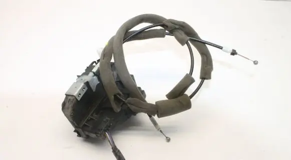 Nissan Pulsar Front door lock
