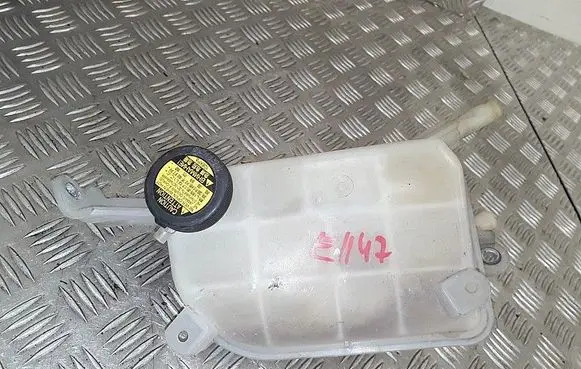 Toyota Prius (XW30) Coolant expansion tank/reservoir 1648028080