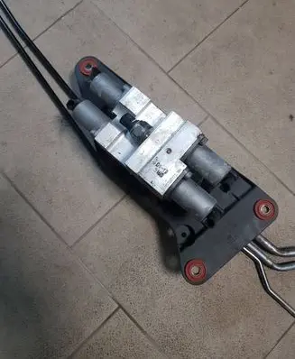 BMW X6 E71 Active stabilizer control/valve assembly 3231707 E0110936 4010686D