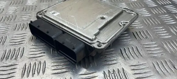 Opel Insignia A Engine control unit/module 55576906 0281017105