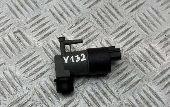 Toyota Verso Windscreen/windshield washer pump 853300F010