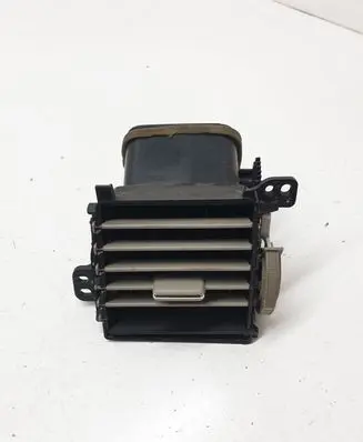 Rear air vent grill