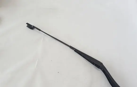 Volvo XC60 Front wiper blade arm