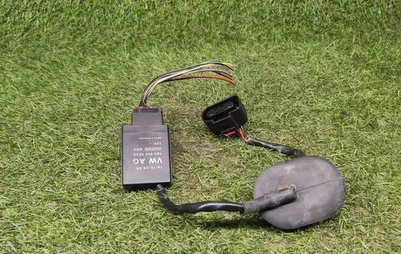 Skoda Rapid (NH) Fuel injection pump control unit/module 1K0906093G
