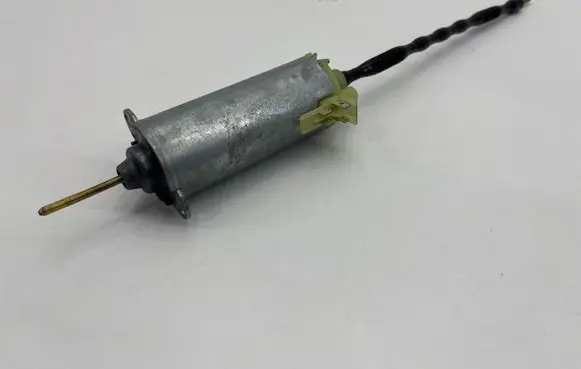 Mercedes-Benz SLK R171 Seat adjustment motor 0130002532 140705S 198397104