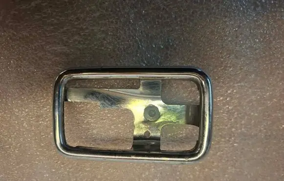 Mercedes-Benz W123 Front door interior handle 1087660511 KAU2822