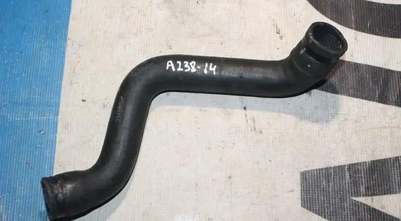 Volvo XC70 Engine coolant pipe/hose 3346302