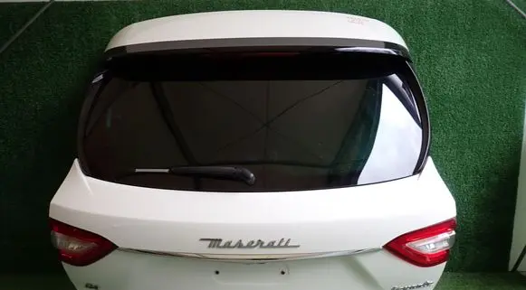 Maserati Levante Tailgate/trunk/boot lid 