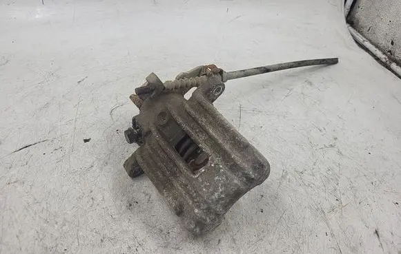 Volkswagen Bora Rear brake caliper 