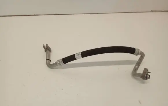 Mercedes-Benz C W205 Air conditioning (A/C) pipe/hose A2058306201 8304933669