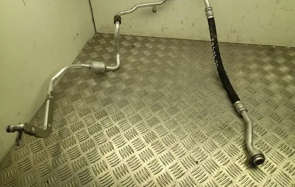 Audi A1 Air conditioning (A/C) pipe/hose 2Q0816743AG