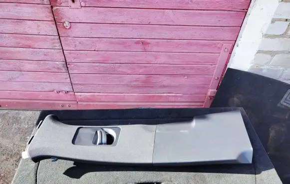 Porsche Cayenne (92A) (B) pillar trim (top) 7P6867239 7P5867239