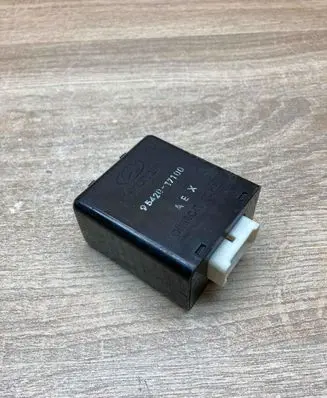 Hyundai Matrix Window wiper relay 9542017100