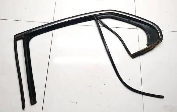 Volkswagen Jetta V Rubber seal rear door 1K5839431