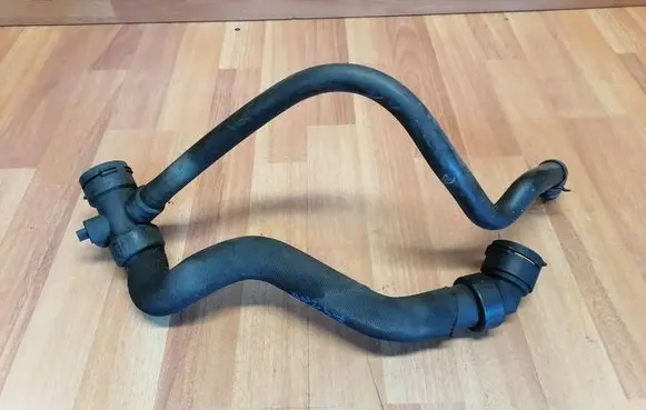 Audi A4 S4 B7 8E 8H Engine coolant pipe/hose 8E0121049AC