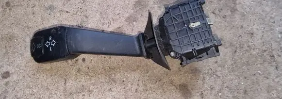 BMW 5 E39 Indicator stalk 8352172