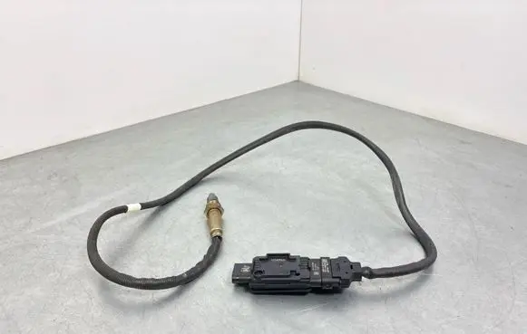 Land Rover Defender Lambda probe sensor LK625J299AC