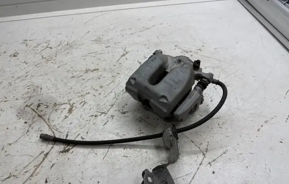 BMW X3 G01 Front brake caliper 53390A