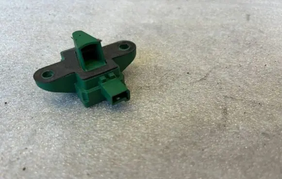 Mercedes-Benz C W204 Airbag deployment crash/impact sensor A1729056100 1729056100