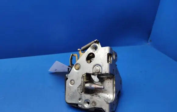 Mercedes-Benz S W126 Front door lock 1237230208