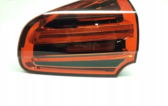 Porsche Cayenne (92A) Tailgate rear/tail lights 7P5945308M