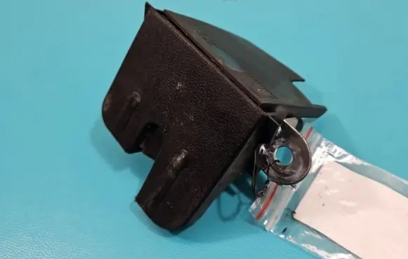 Volkswagen Touran I Tailgate/trunk/boot lock/catch/latch 5KD827505 IMPRK1430356
