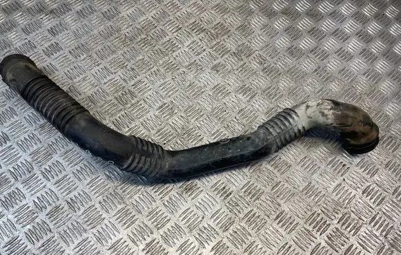 Mercedes-Benz B W245 Intercooler hose/pipe A1695200701
