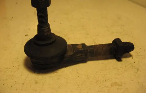 Renault Clio II Steering tie rod end 