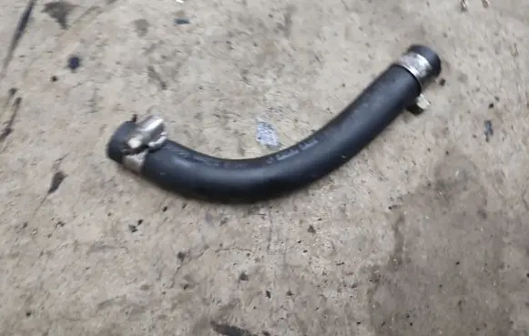 Toyota Avensis T250 Engine coolant pipe/hose