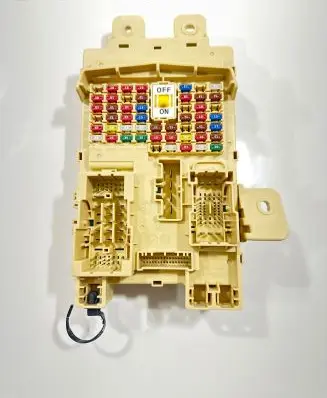 Hyundai Ioniq Fuse module 91950G2520 1316805037 G25001611050033