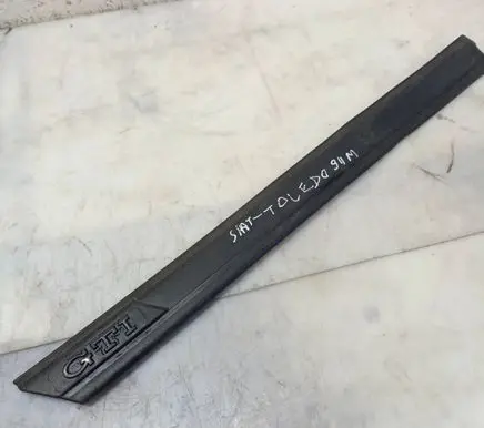 Seat Toledo I (1L) Rear door trim (molding) 1H4853754A