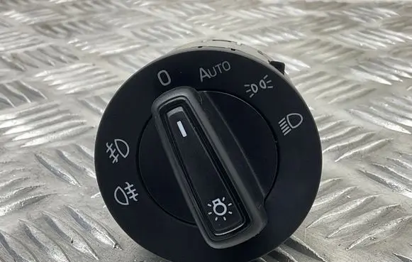 Skoda Octavia Mk3 (5E) Light switch 5E0941431D