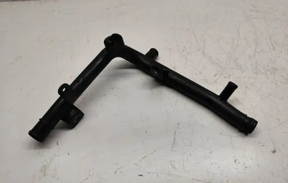 Volkswagen PASSAT B6 Engine coolant pipe/hose 03G121065AC
