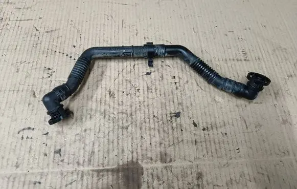 Volkswagen Amarok Breather/breather pipe/hose 03L103493H
