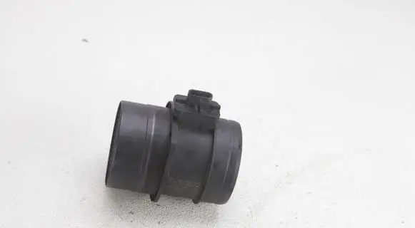 Volkswagen Tiguan Mass air flow meter 03L906461A