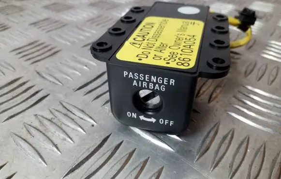 Mitsubishi ASX Passenger airbag on/off switch 8610A054