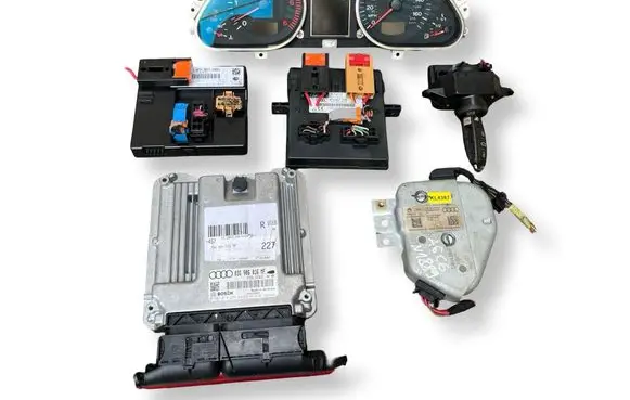 Audi A6 S6 C6 4F Engine ECU kit and lock set 0281014259 03G906016MF