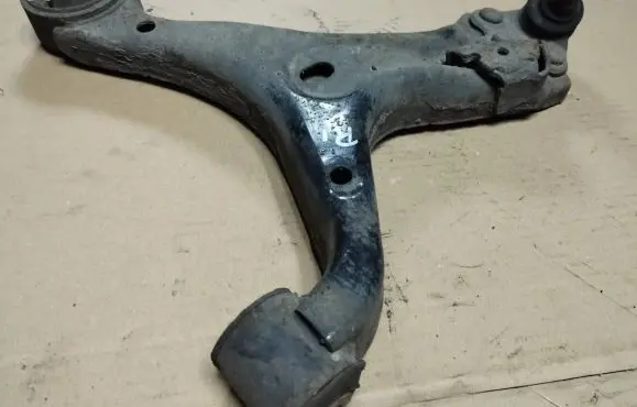 Honda Civic IX Front lower control arm/wishbone