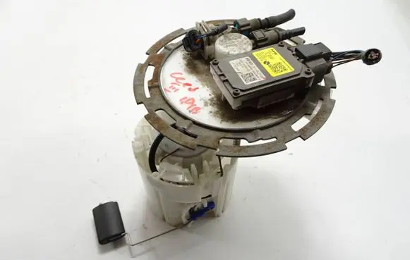 KIA Ceed In-tank fuel pump 31110J7100 1000H84979 QJ00307AA