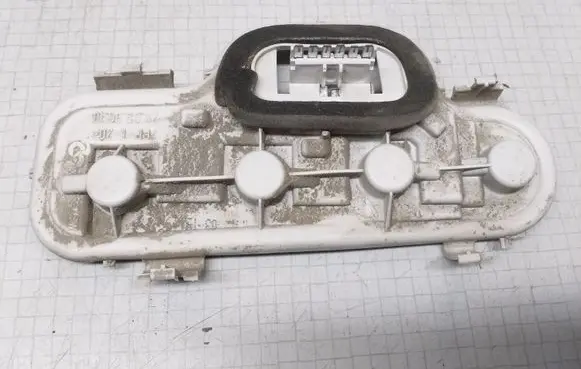 Tail light part