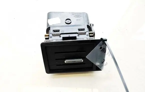 Ford C-MAX I Dash center air vent grill 3m51r018b08af 3m51-r018b08-af