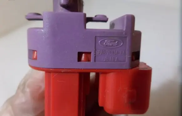 Ford Focus Brake pedal sensor switch 98AB7C534AA