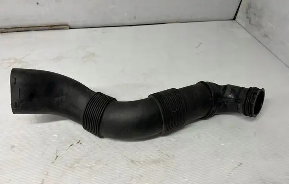 Mini One - Cooper Coupe R56 Air intake hose/pipe 2753082