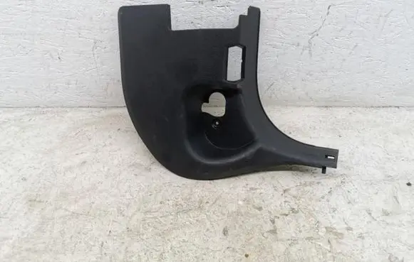 BMW 2 F46 Front sill trim cover 7298816