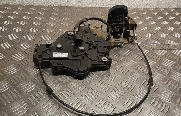 Volkswagen Caddy Sliding door lock 2K0843654AQ 25517 01072042009