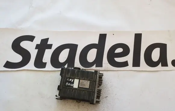 Volkswagen PASSAT B3 Engine control unit/module 8A0907404CA 0261200860 8A0907404