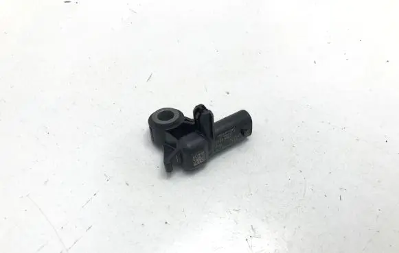 Volvo XC40 Airbag deployment crash/impact sensor 32381888